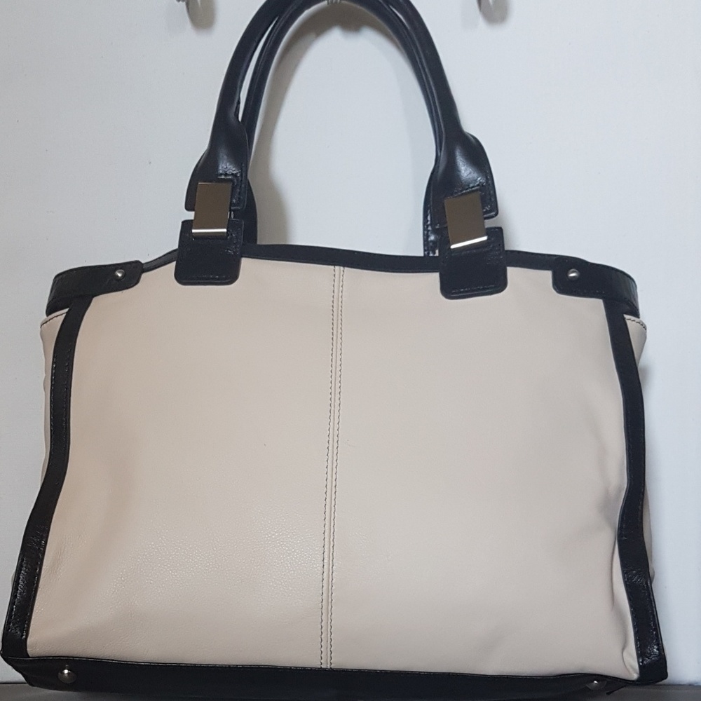 Handbag - Picture 5 of 8